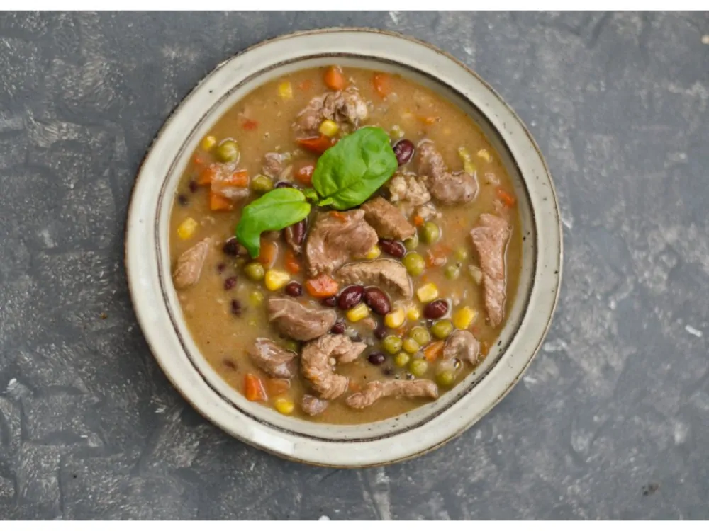 Hotovky z plechovky - Pikantná bravčová mäsová zmes 400g