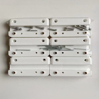 Sada na uchytenie solárnych panelov na karavan